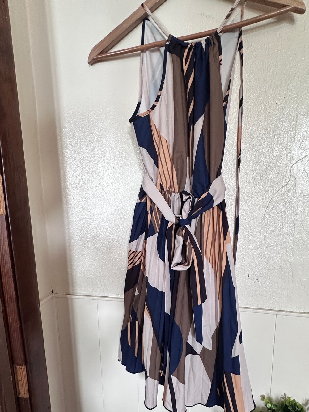 SHEIN Sleeveless Navy and Beige Abstract Print Dress with Tie Waist Size XS